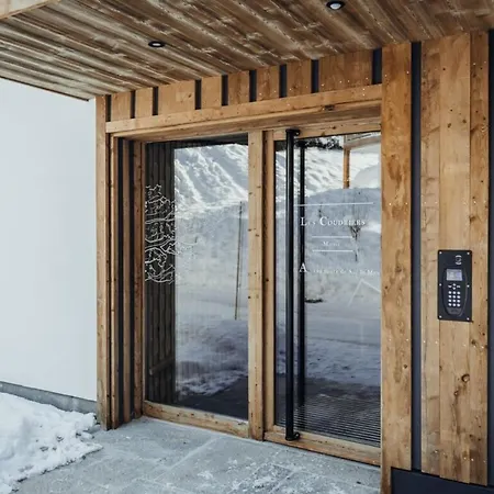 Allure Apartment *